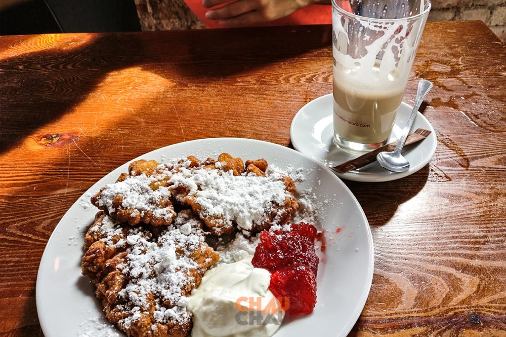 CUANTO CUESTA COMER EN VARSOVIA